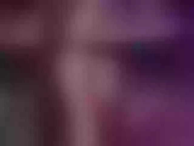 Live sex webcam photo for MissKiarra #292247999