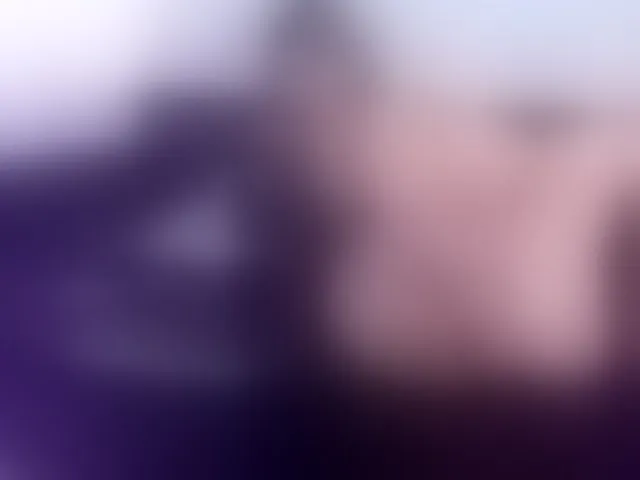 Live sex webcam photo for MissKiss08 #293395431