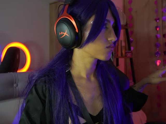 Live sex webcam photo for MissKorrah #290802769
