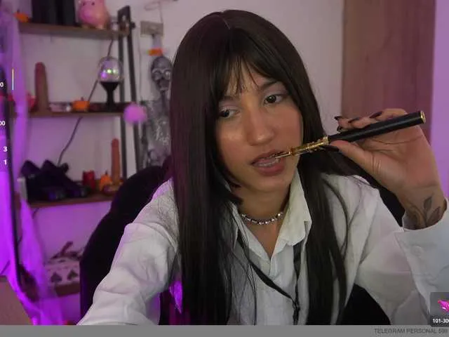 Live sex webcam photo for MissKorrah #292186650