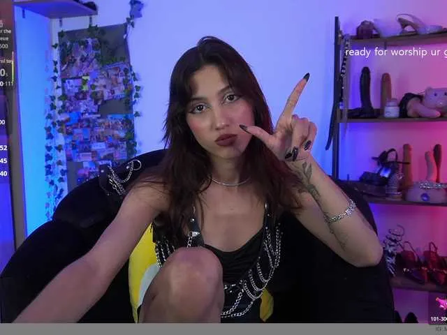 Live sex webcam photo for MissKorrah #292372720