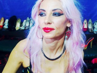 Live sex webcam photo for MissLaraHoney #203965221