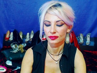 Live sex webcam photo for MissLaraHoney #213427712