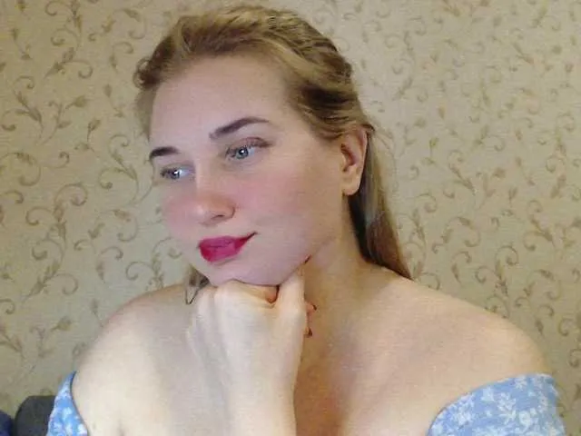 Live sex webcam photo for MissLilyAbrams #291748679