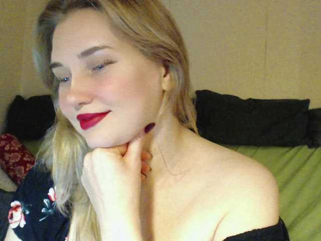 Live sex webcam photo for MissLilyAbrams #292243338