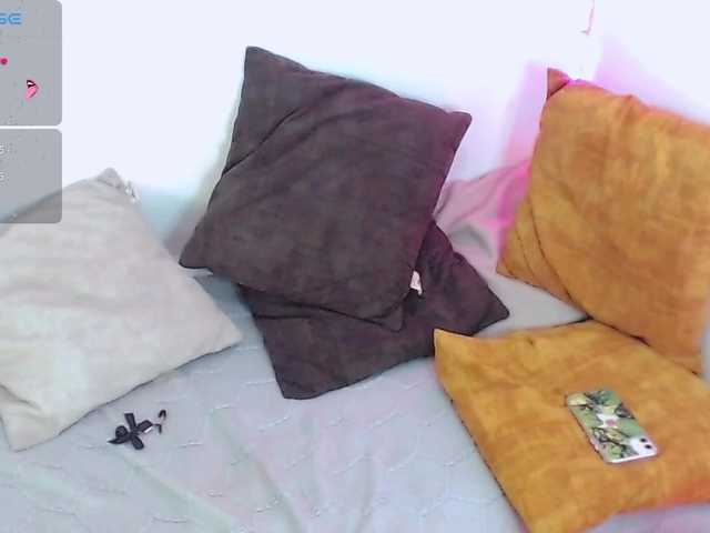 Live sex webcam photo for MissLua #277423304