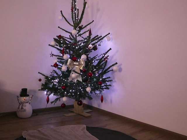 Live sex webcam photo for MissLullu #290241061