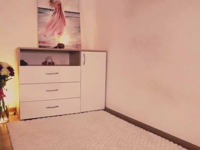 Live sex webcam photo for MissLullu #291740310