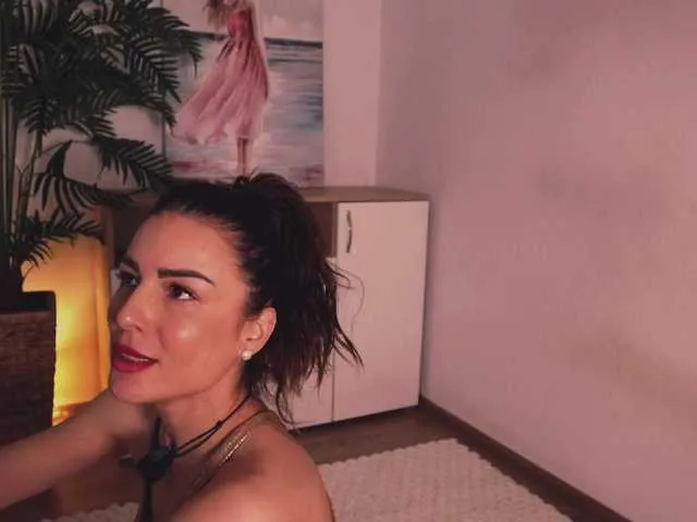 Live sex webcam photo for MissLullu #292000148