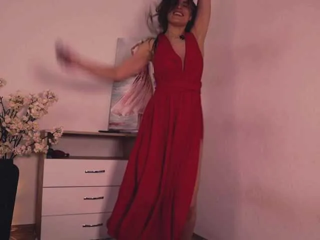 Live sex webcam photo for MissLullu #292270646