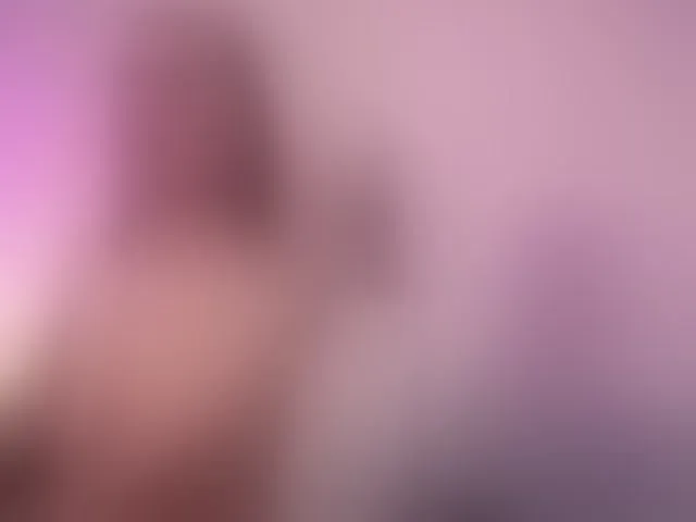 Live sex webcam photo for MissLullu #293755645