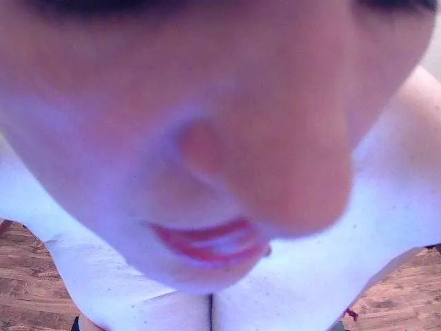 Live sex webcam photo for MissMarsel #272470331