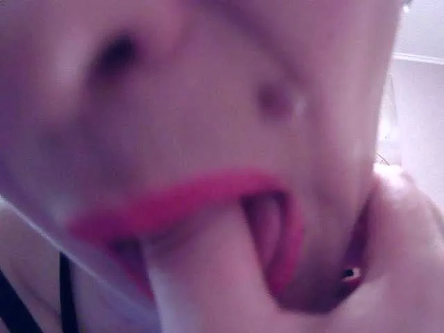 Live sex webcam photo for MissMarsel #272501988