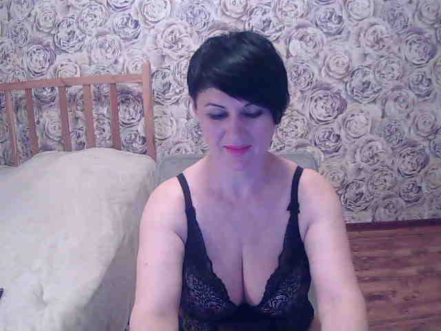 Live sex webcam photo for MissMarsel #273273476