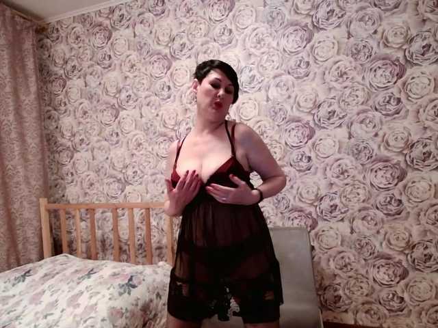 Live sex webcam photo for MissMarsel #273383443