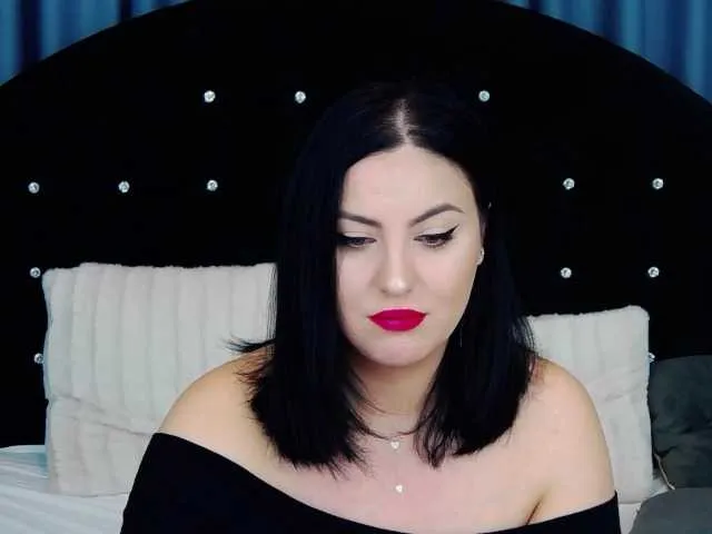 Live sex webcam photo for MissMaze #272858508