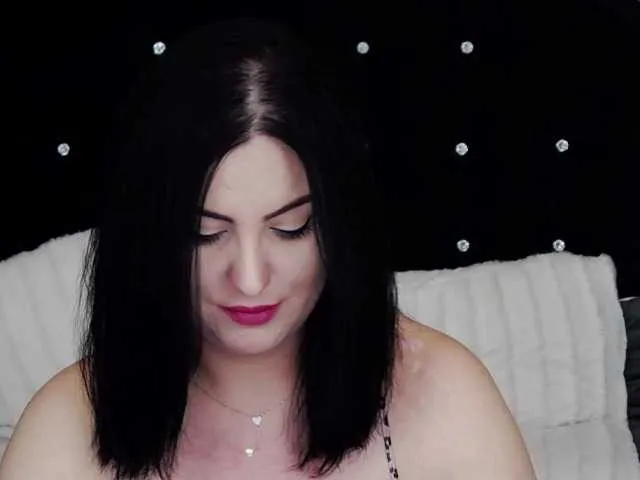 Live sex webcam photo for MissMaze #273028782