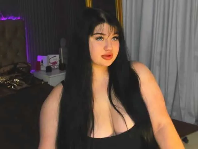 Live sex webcam photo for MissMillss #278223749