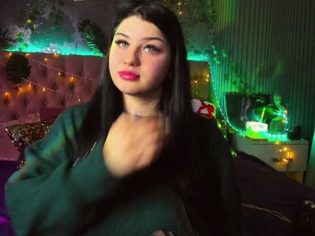 Live sex webcam photo for MissMillss #290386194