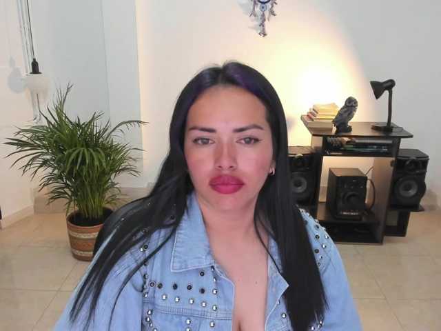 Live sex webcam photo for MissMorgana #273719617