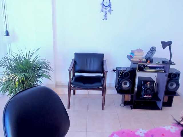 Live sex webcam photo for MissMorgana #273876604