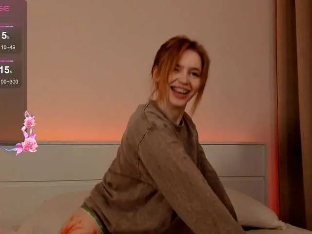 Live sex webcam photo for MissRedFox #290976583