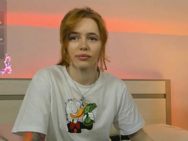 Live sex webcam photo for MissRedFox #290996445