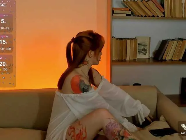 Live sex webcam photo for MissRedFox #291811073