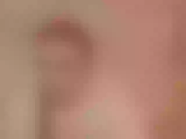 Live sex webcam photo for MissRedFox #292219528