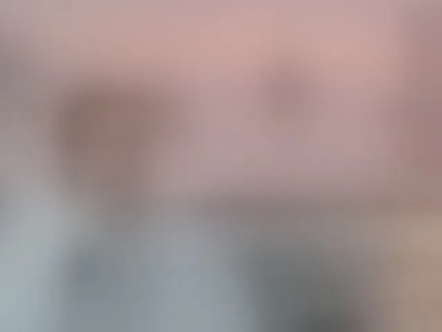 Live sex webcam photo for MissRedFox #292446146