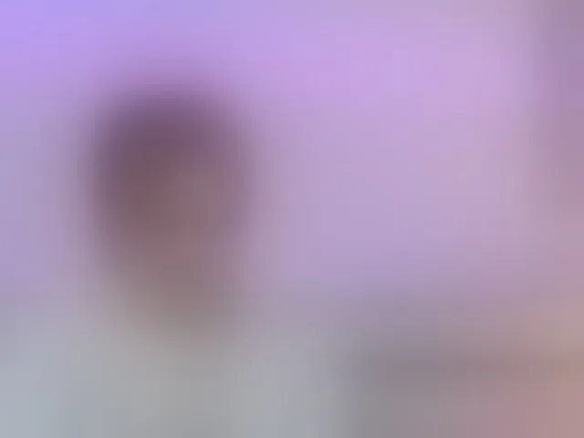 Live sex webcam photo for MissRedFox #292650306