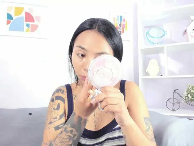 Live sex webcam photo for MissSoffiMorel #290984096