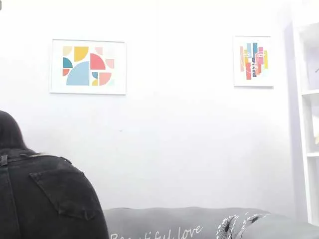 Live sex webcam photo for MissSoffiMorel #291271838