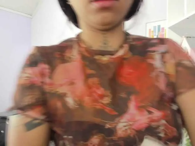 Live sex webcam photo for MissSoffiMorel #291640857
