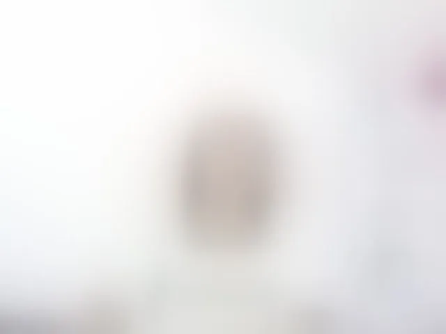 Live sex webcam photo for MissSoffiMorel #293548108