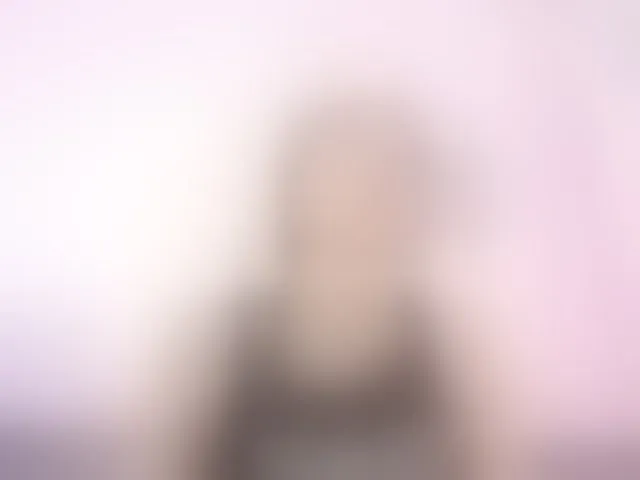 Live sex webcam photo for MissSoffiMorel #293606665