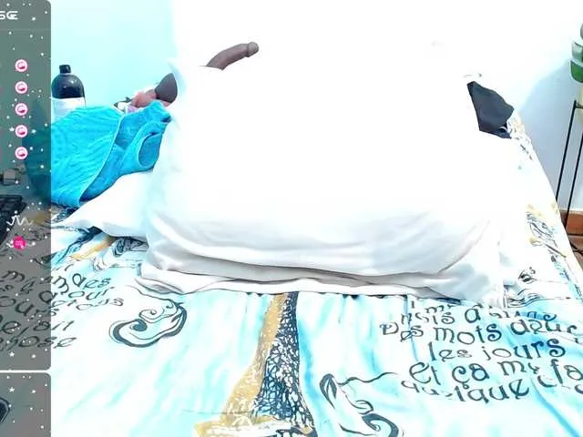 Live sex webcam photo for MissStephania #277080207