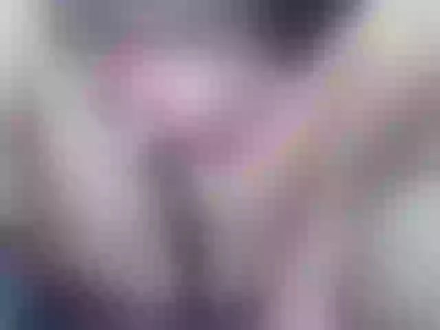 Live sex webcam photo for MissSweetie69 #272340250