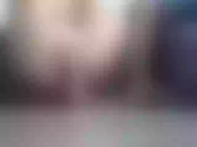 Live sex webcam photo for MissSweetie69 #273021369
