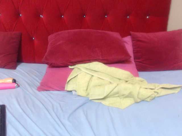 Live sex webcam photo for MissWanga23 #291243441