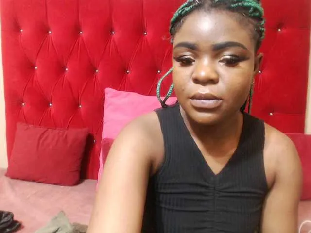 Live sex webcam photo for MissWanga23 #291254555