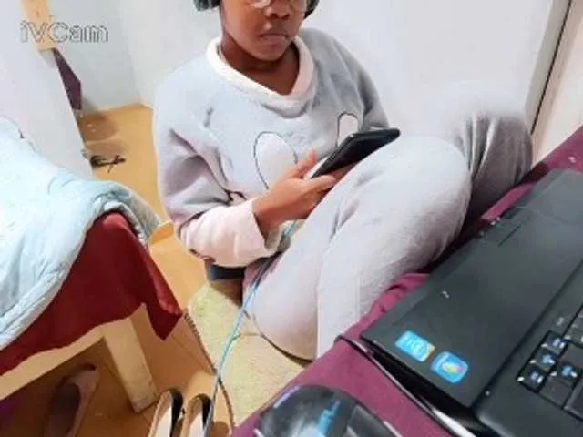 Live sex webcam photo for Missaudreys #291662562