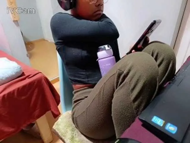Live sex webcam photo for Missaudreys #291700326