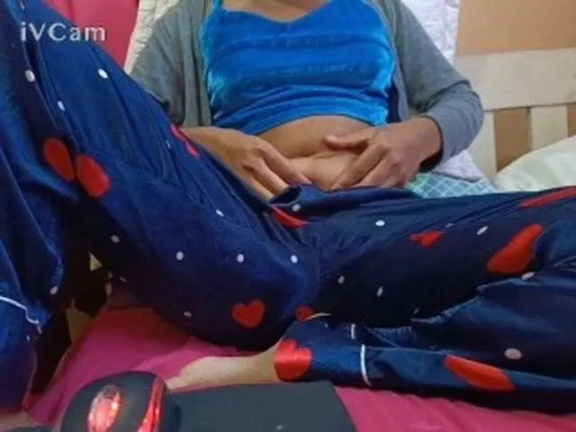 Live sex webcam photo for Missaudreys #293667999