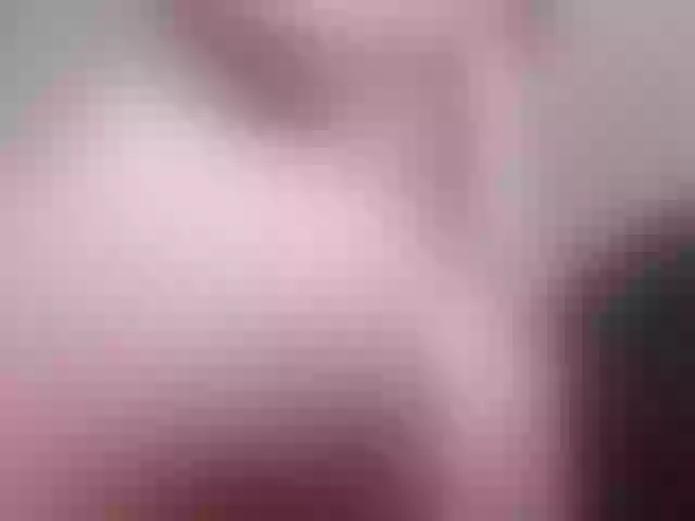 Live sex webcam photo for Missblair12 #290571889