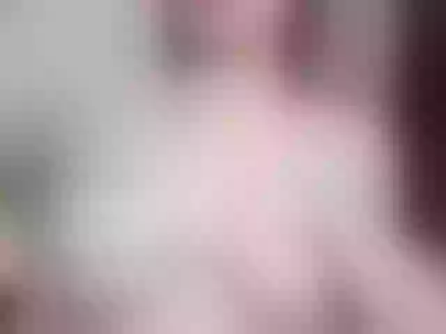 Live sex webcam photo for Missblair12 #290578595