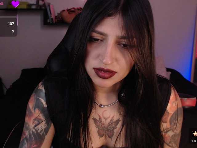 Live sex webcam photo for Missdennise #291596386