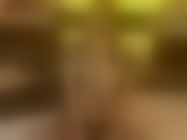 Live sex webcam photo for MisshaNight #293903732