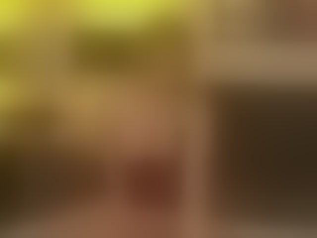 Live sex webcam photo for MisshaNight #294074498