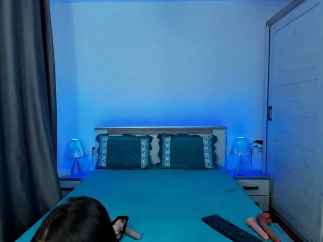 Live sex webcam photo for Misskarla01 #292314208